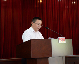 沿滩区纪委书记张根祥